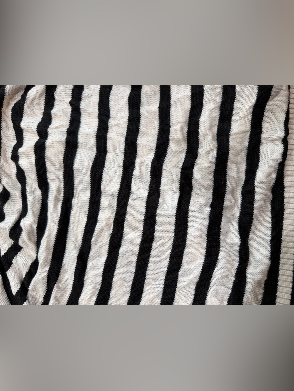 H&M Cream & Black Striped Knit Collared Sweater - Picture 4 of 4